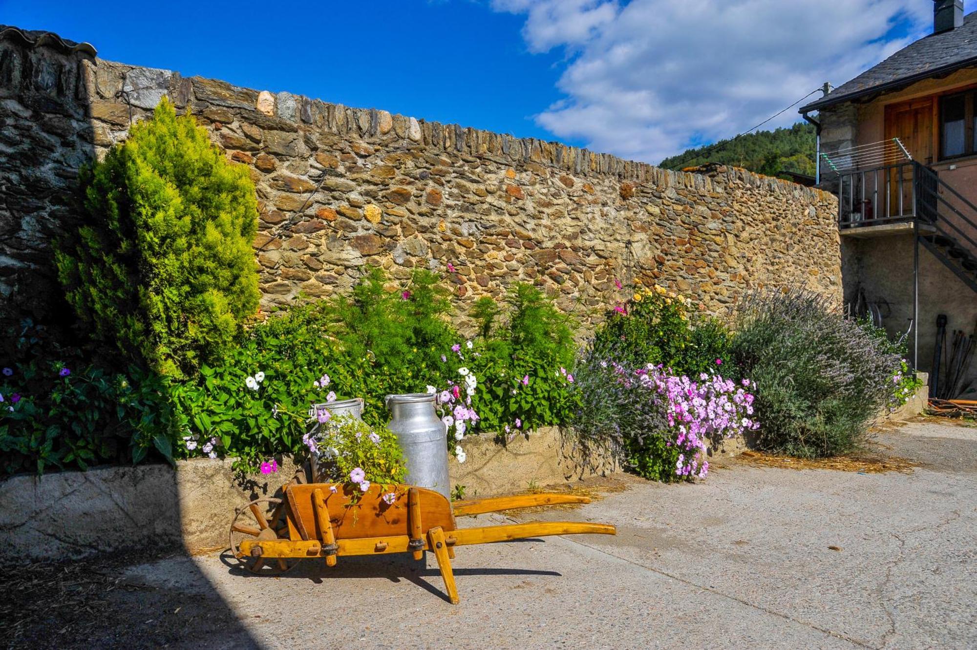Cal Pascual Pension Les Pereres Buitenkant foto
